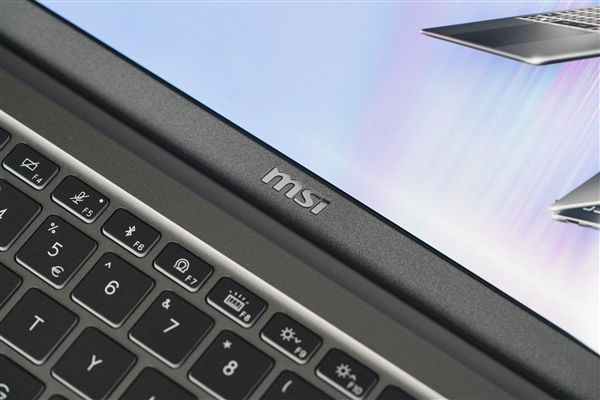 全金属机身、轻至1.32kg！微星尊爵14 AI+ 2026笔记本图赏