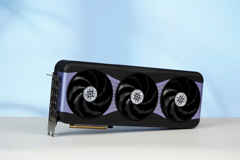 影驰RTX50系列《生化危机9》对比测试:DLSS4提升帧数 路径追踪画质最佳 从主流到高端总有一款适合你