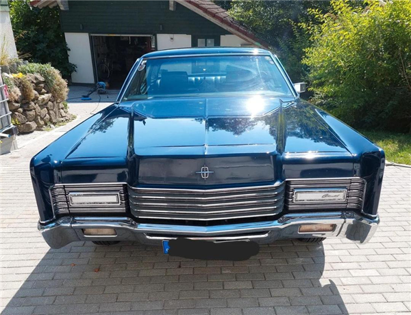 油价再这么涨下去 恐怕全世界都要买电车了