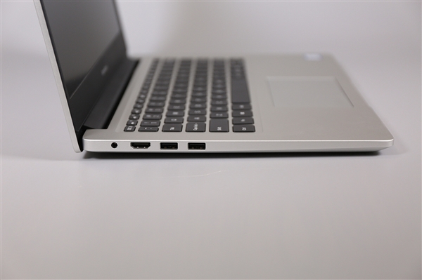 把Panther Lake价格打下来！REDMI新款笔记本曝光：14/16双尺寸