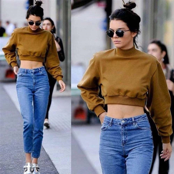 回到2016：赶在AI、战争和短视频到来之前