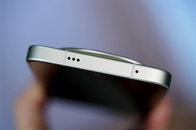 天玑9500搭配蔡司影像 vivo X300s手机全面评测:省心耐用的直屏主力机