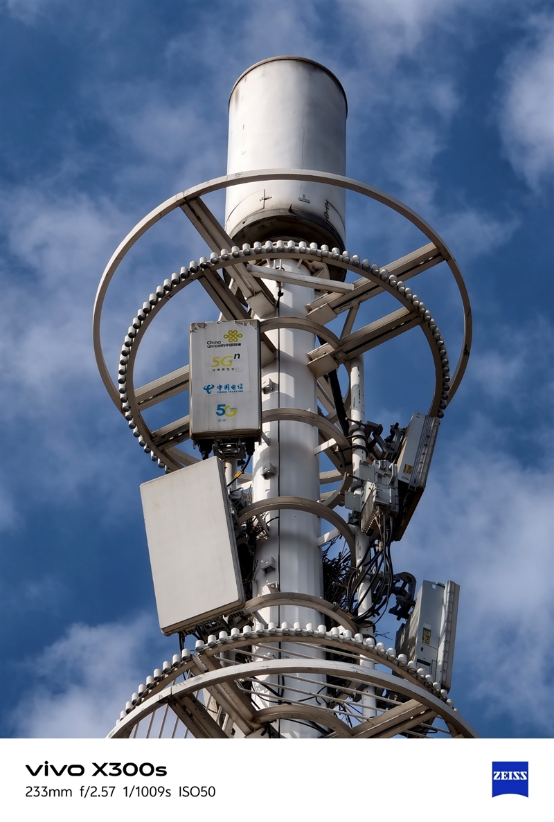 天玑9500搭配蔡司影像 vivo X300s手机全面评测:省心耐用的直屏主力机