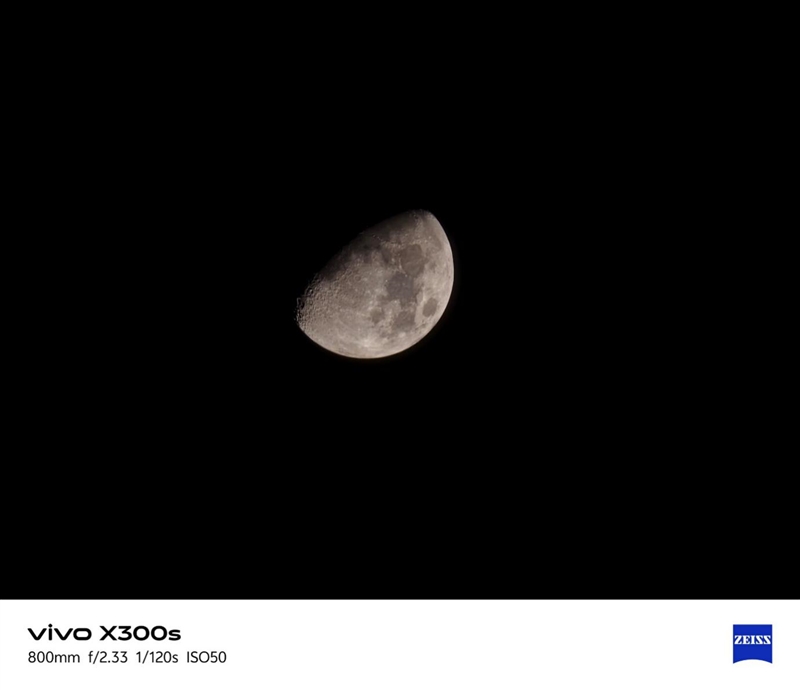 天玑9500搭配蔡司影像 vivo X300s手机全面评测:省心耐用的直屏主力机