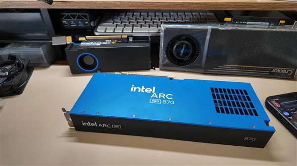 真身第一次出现！流产的Intel高端游戏卡 就它