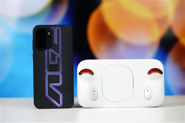 GPU首次看齐游戏主机！一加Ace 6至尊版图赏