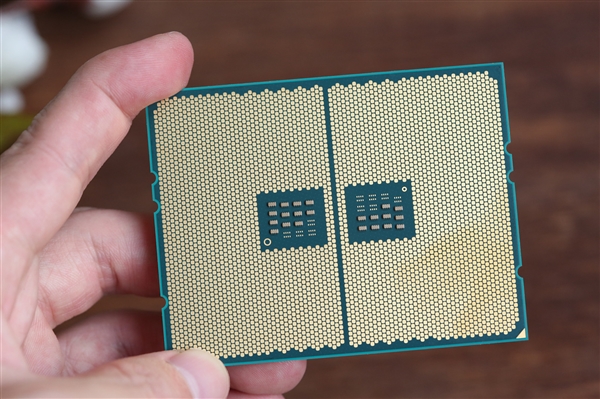 AMD撕裂者TR4、霄龙SP3接口定义首次公布：大量未知