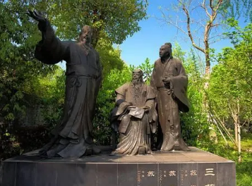 苏洵在怎样的背景下创作的《六国论》？对后世有何启示？（一看就会）