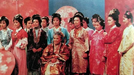 刘姥姥全身酒气的躺在宝玉床上，袭人为何不去提醒？（太疯狂了）