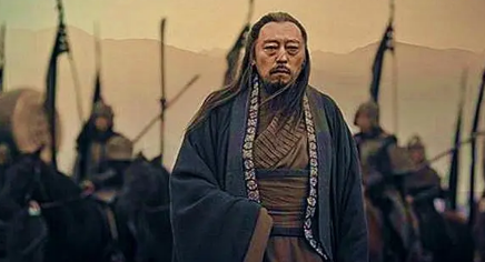 诸葛亮安排在城门扫地的那4名士兵到底要表达什么？（太疯狂了）