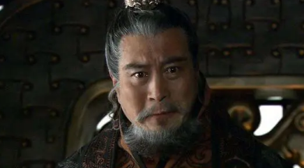 官渡之战时，曹操有没有害怕过袁绍会绕道偷袭许都？（居然可以这样）