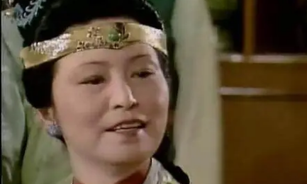 贾探春是王夫人情敌生的女儿，为何让她协理自己管家？（怎么可以错过）
