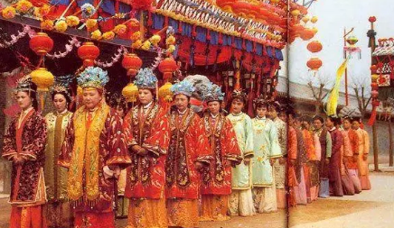 贾琏为何认为贾元春封妃后，对贾府是得罪人的开始？（万万没想到）