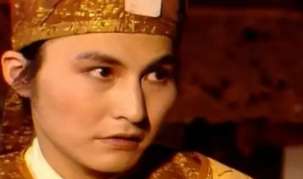 贾琏和贾蓉互相送礼都送女人一事上，谁的嘴脸更丑陋？（深度揭秘）