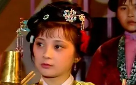 贾惜春为什么在大观园抄检活动中如此草木皆兵？（满满干货）