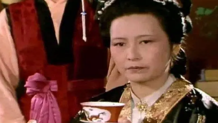 为何说晴雯大好年华香消玉殒，贾母真的是难逃其咎？（快来看）
