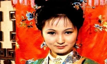 王熙凤如此要钱不要脸的行为，为何说也是万般无奈？（速看）