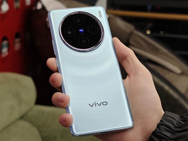 vivo X200 Pro上手测评，友商压力有点大哟！