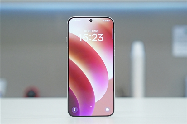 2025年第一款双潜望旗舰!OPPO Find X8 Ultra 3月登场