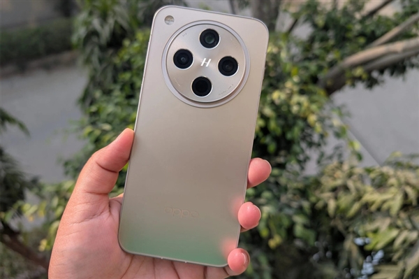 最美Ultra!OPPO Find X8 Ultra三月发
