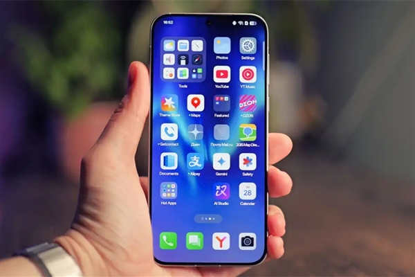 直屏党眼中的香饽饽!OPPO Find X8 Ultra 4月登场:国产最窄2K直屏旗舰
