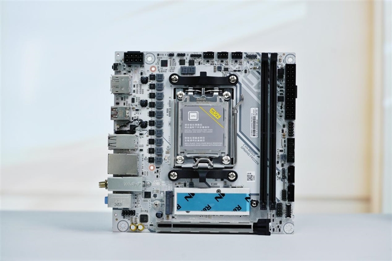 高颜值的ITX小板 媲美一线！七彩虹CVN B850I GAMING FROZEN V14登陆舰评测
