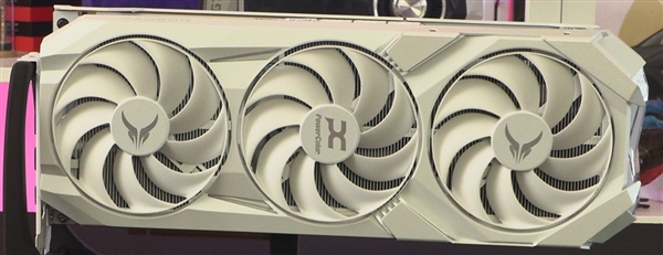 最特殊的RX 9070 XT:明明叫红魔 却通体纯白