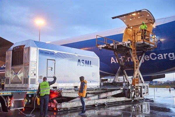 ASML称中国早已研发国产光刻机:中科院成功研发DUV光源技术 能生产3nm