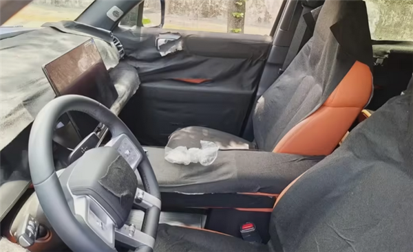 比亚迪全新中大型SUV!方程豹钛7正式官宣:依旧方盒子造型