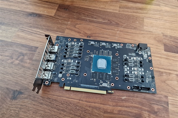 显卡/主板PCB颜色越深性能越强吗:一文读懂