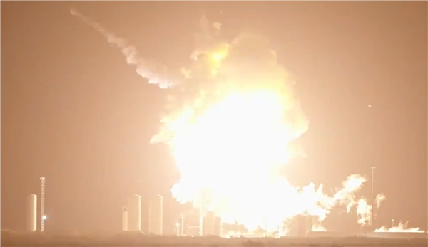 炸出蘑菇云！SpaceX星舰36在测试中突然爆炸 