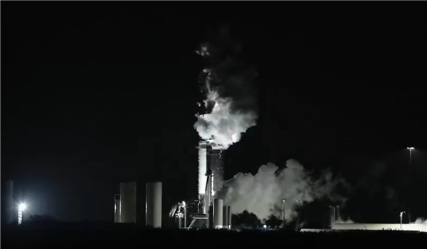 炸出蘑菇云！SpaceX星舰36在测试中突然爆炸 