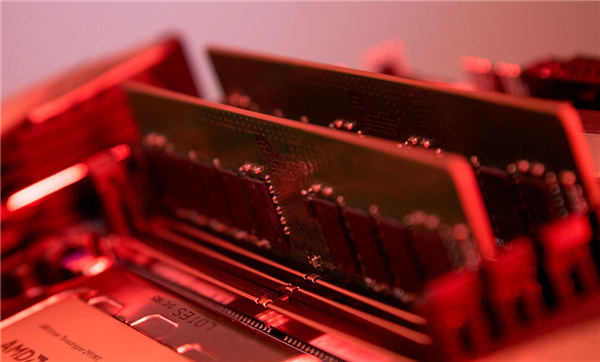 史上首次!DDR4内存疯狂涨价:已比DDR5贵了一倍