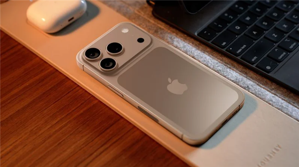 苹果iPhone 17全系涨价成定局！
