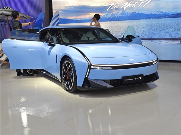 赛道超越小米SU7 Max！全新纯电轿跑小鹏P7上市：21.98万起