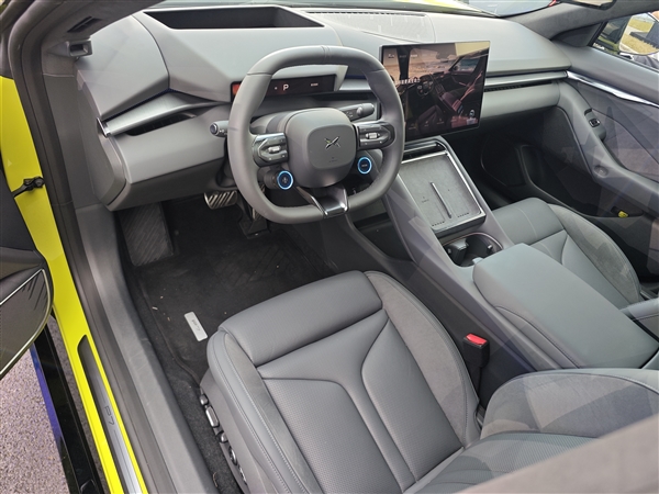 赛道超越小米SU7 Max！全新纯电轿跑小鹏P7上市：21.98万起