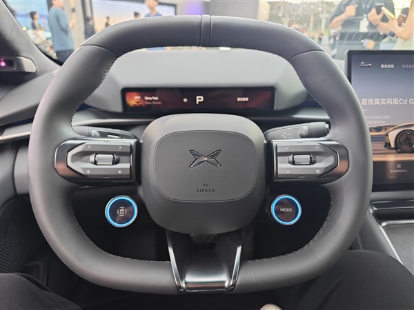 赛道超越小米SU7 Max！全新纯电轿跑小鹏P7上市：21.98万起