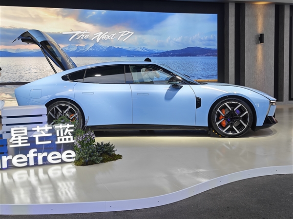 赛道超越小米SU7 Max！全新纯电轿跑小鹏P7上市：21.98万起